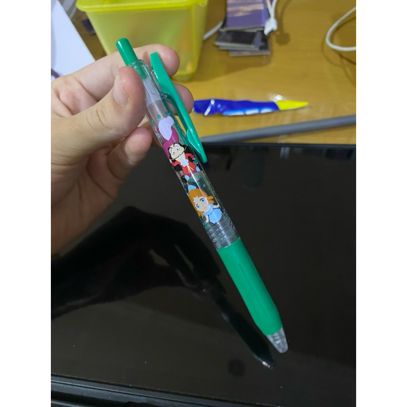 

sarasa disney aladdin hijau