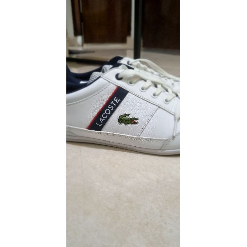 Lacoste Men’s Chaymon Sneakers warna putih size 42