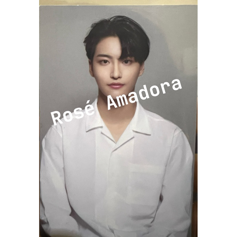 ATEEZ Official Photocard