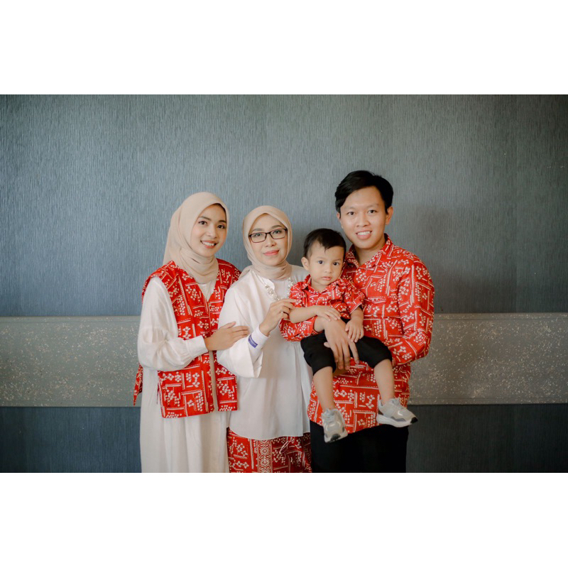 sarimbit batik teracota.sarimbit batik keluarga. batik keluarga