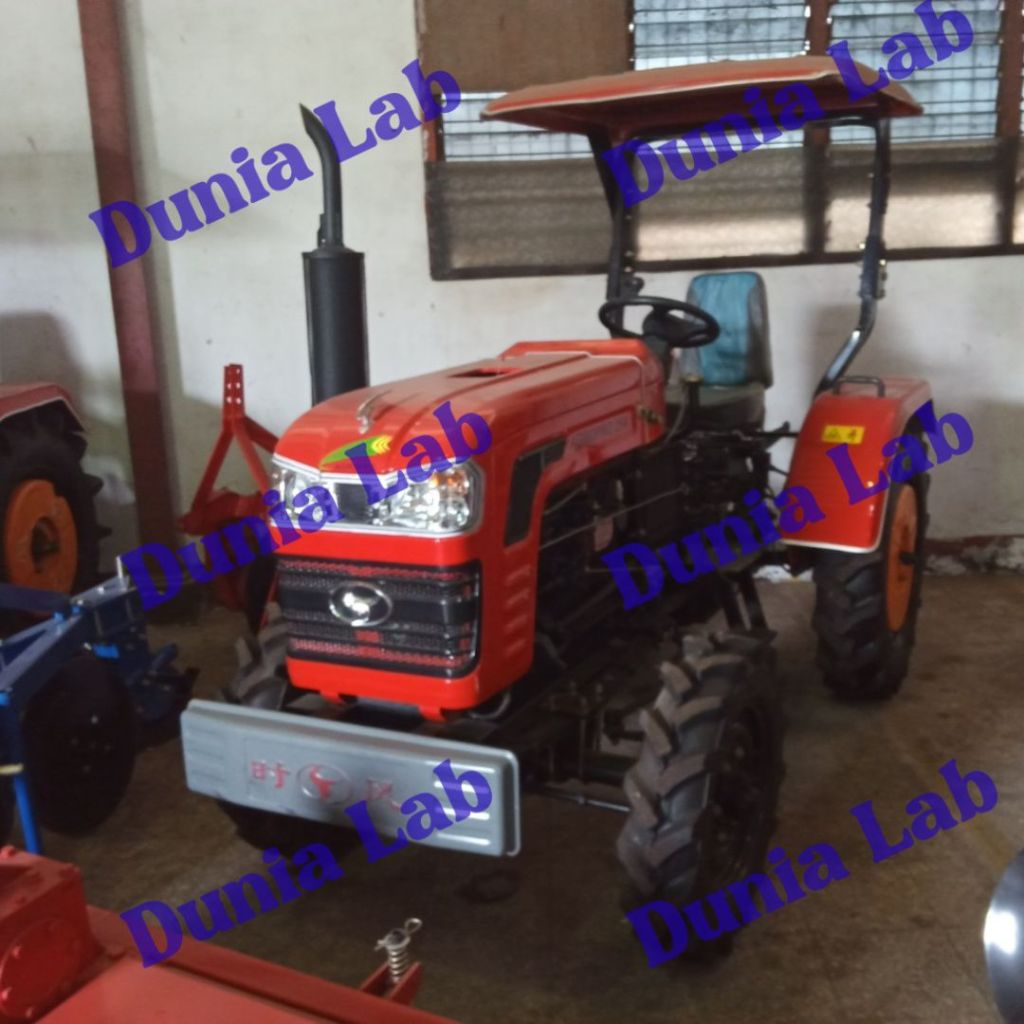 Traktor 4 Roda 25 HP