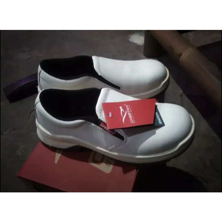 Sepatu safety selop CHEETAH 7001P Original / Safety shoes CHEETAH 7001 Putih / Cheetah safety