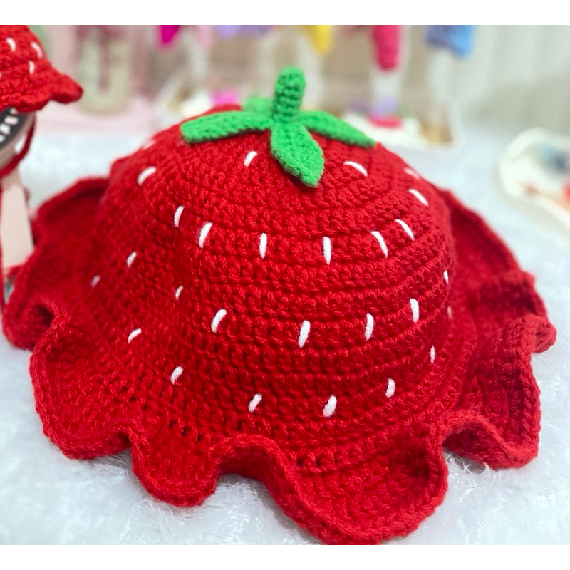 Bucket hat strawberry | Topi rajut dewasa | Handmade