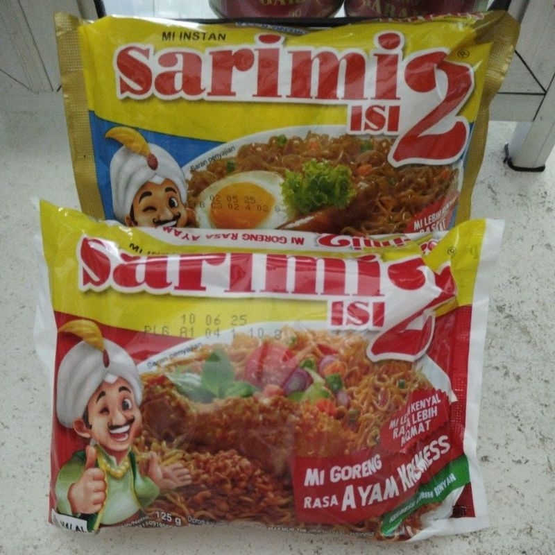 

Mie Sarimi goreng isi 2 ayam kremes,Ayam kecap