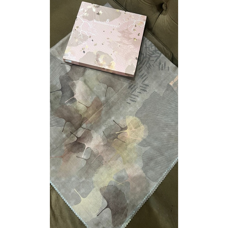 PRELOVED GINKGO SERIES BUTTONSCARVES | PRELOVED BUTTONSCARVES