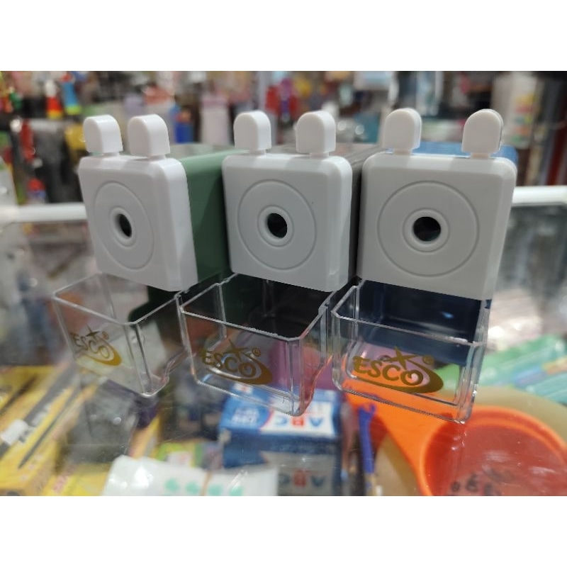 

SHARPENER RAUTAN MERKS ESCO ES-713 PERUNCING SERUTAN PUTAR ESCO DESK SHARPENER