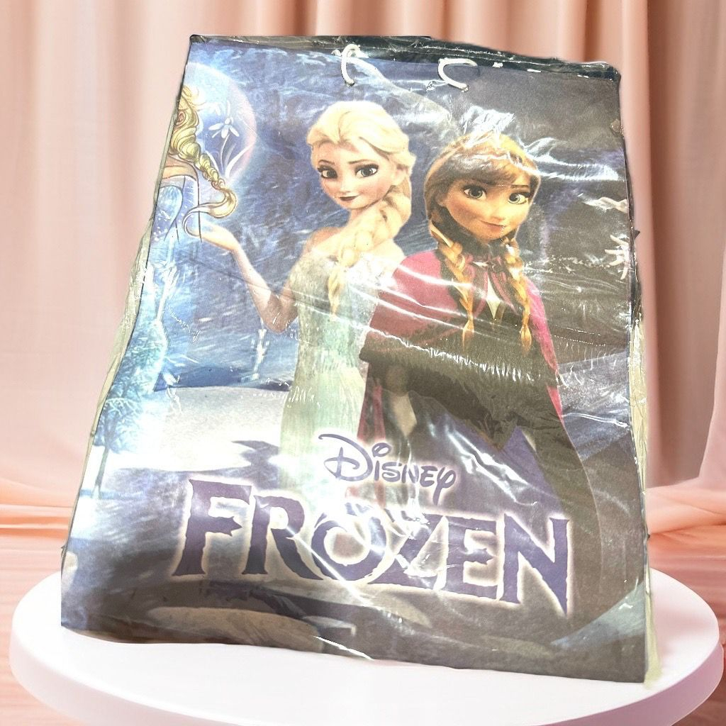

Paperbag Ulang Tahun Karakter Besar / Paperbag Ulang Tahun