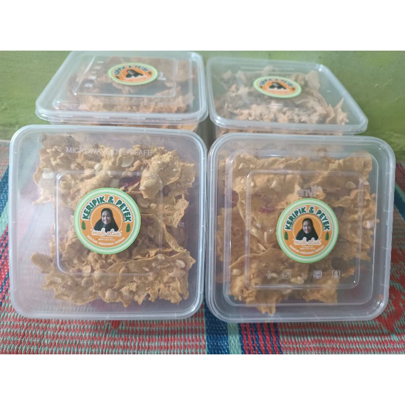 

Peyek Mak atun" _ varian peyek kacang tanah | peyek ikan rebon | peyek kacang hijau | 150gr