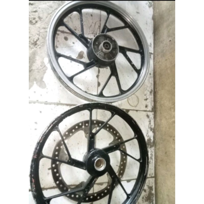 velg yamaha vega zr-jupiter burhan-vega new.palang satria fu dan dudukan piringan nya juga.barang as