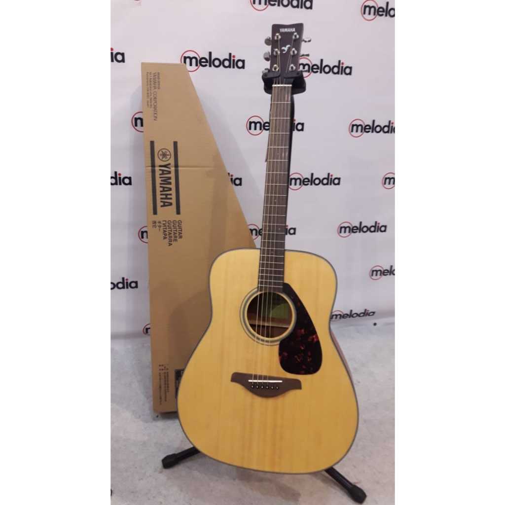 Yamaha FG800M NT Gitar Akustik