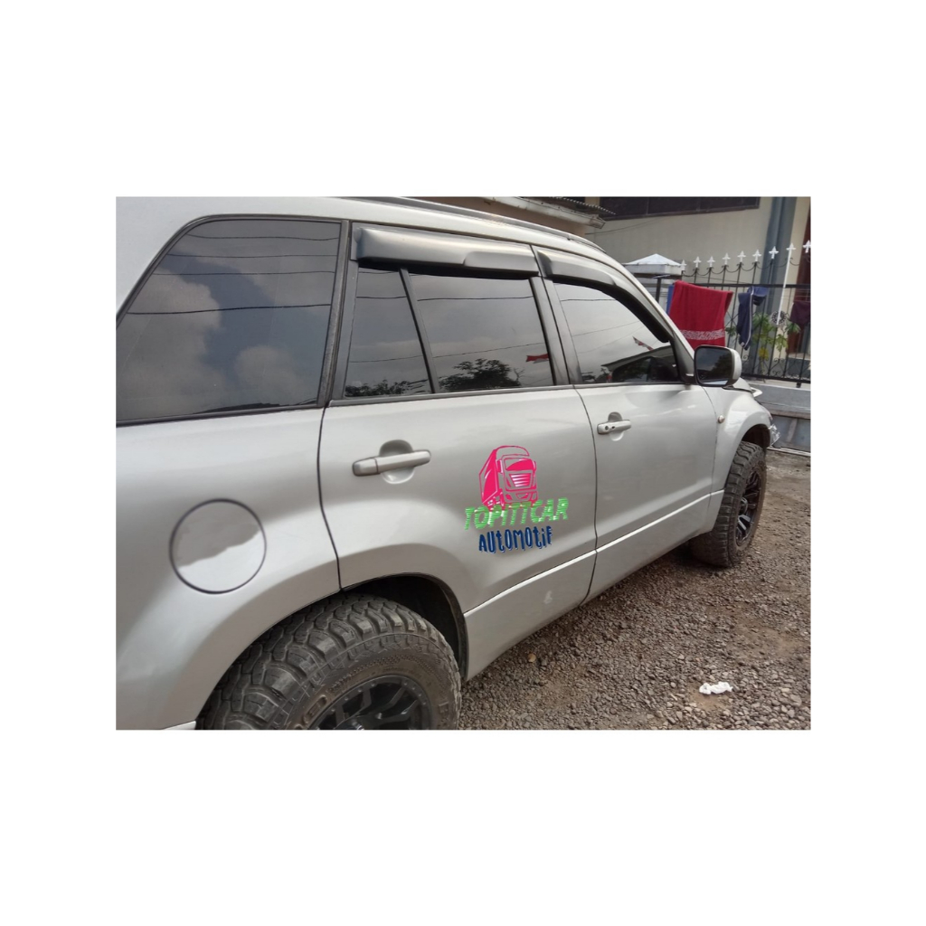 PELIPIT LIST PINTU KACA MOBIL GRAND VITARA