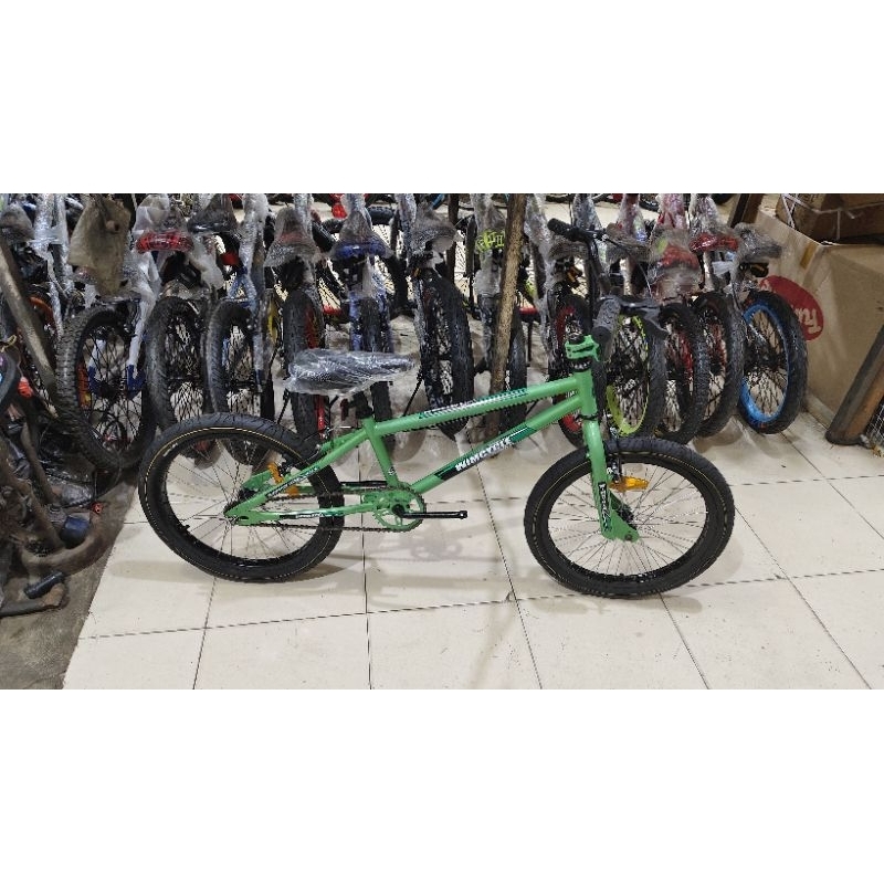 Sepeda 20" BMX Seken