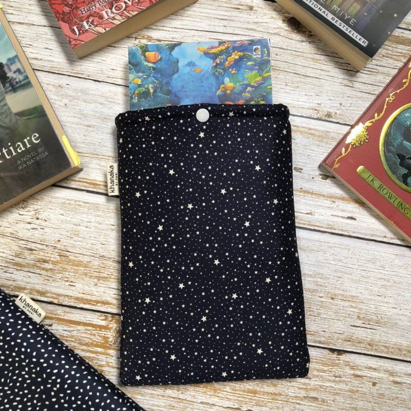 

KHANAKA Booksleeve Star Navy | Kantung buku