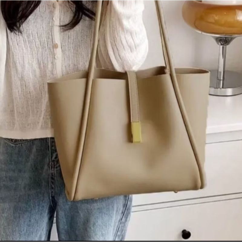 Tas TOTEBAG WANITA AIKO TAS SELEMPANG KOREA KEKiNiAN