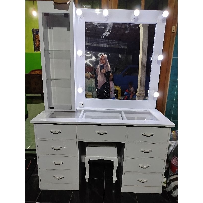 MEJA RIAS KAYU JATI MINIMALIS / MEJA RIAS LAMPU LED CUSTOM