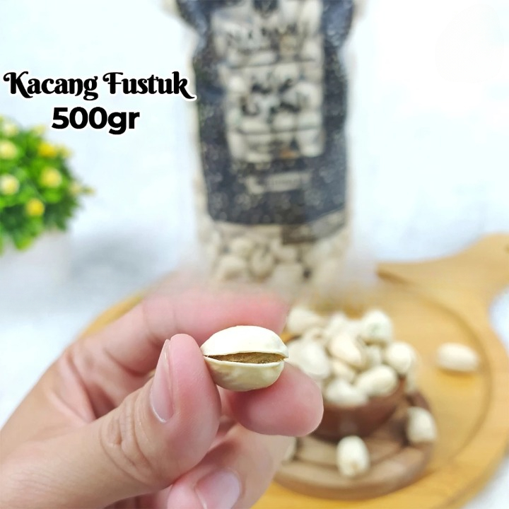 

Kacang Fustuk Khas Arab Oleh Oleh Haji Umroh Peanut Pistachio