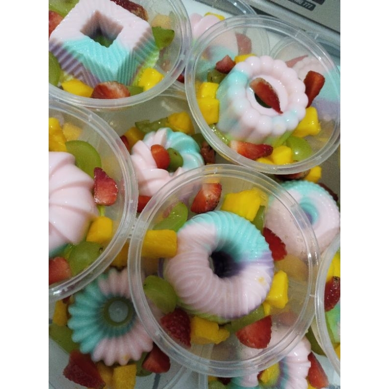 

Puding Buah Pelangi/Puding Mini Silverqueen