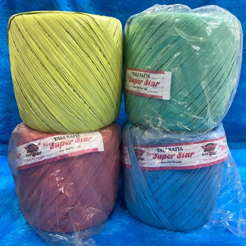 

Tali Rafia Gulungan Besar Ukuran 1 Kg Warna-Warni / Tali Rafia New Super Star Kwalitas Terjamin