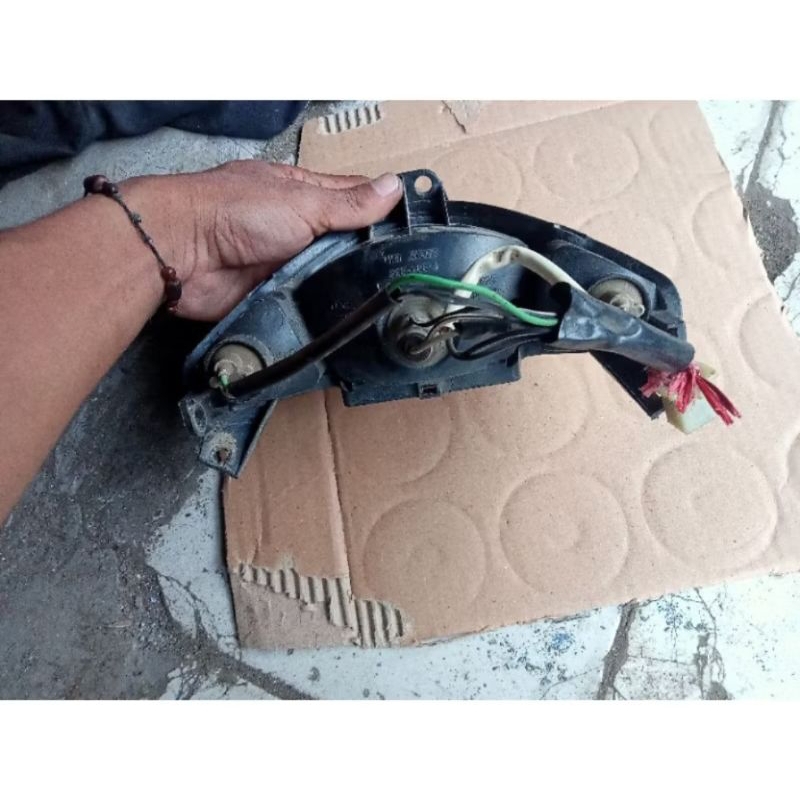 stop lamp/lampu stop belakang Suzuki spin 125 original copotan