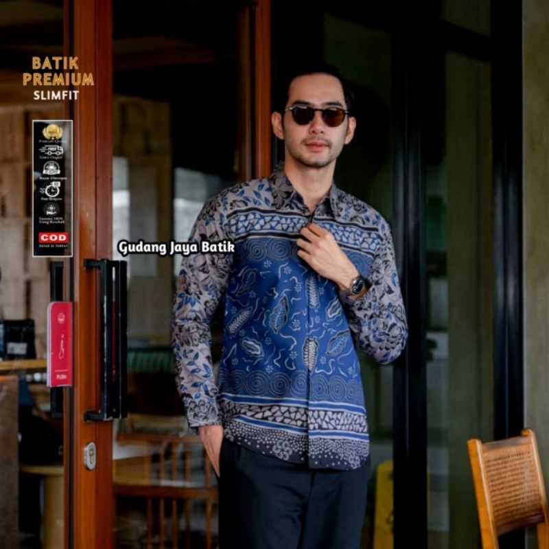 BATIK GARUDA INDONESIA Motif NARESWARA NAVY Kemeja Batik Pria Lengan Panjang Termurah