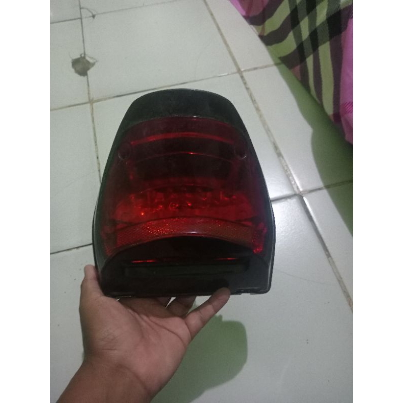 Lampu Belakang Motor Honda CB VERZA 150