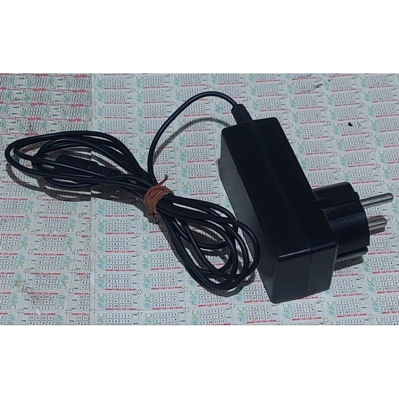 ADAPTOR TV MONITOR LG 19V 1.3A ADS-40FSG-19 19025GPG-1