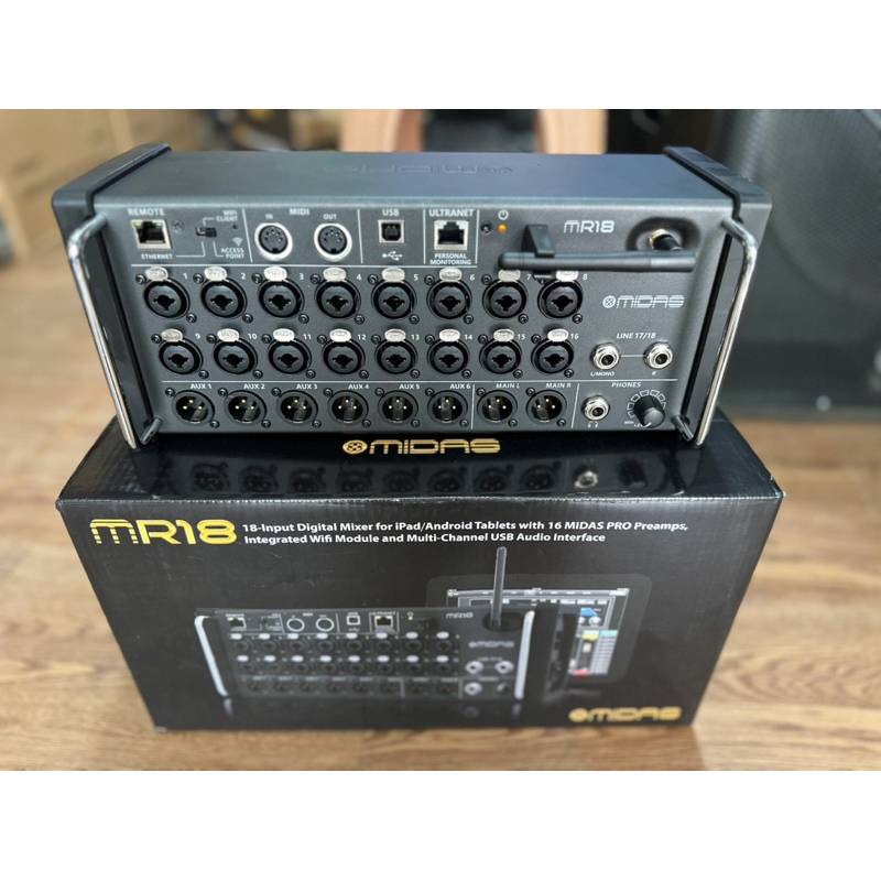Mixer Midas MR18