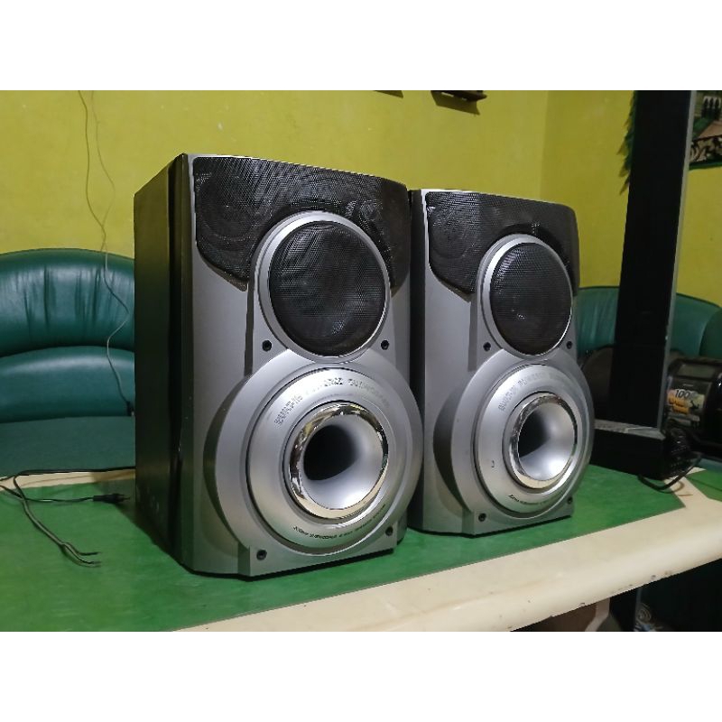 Sepasang Speaker Aiwa include Subwoofer Original