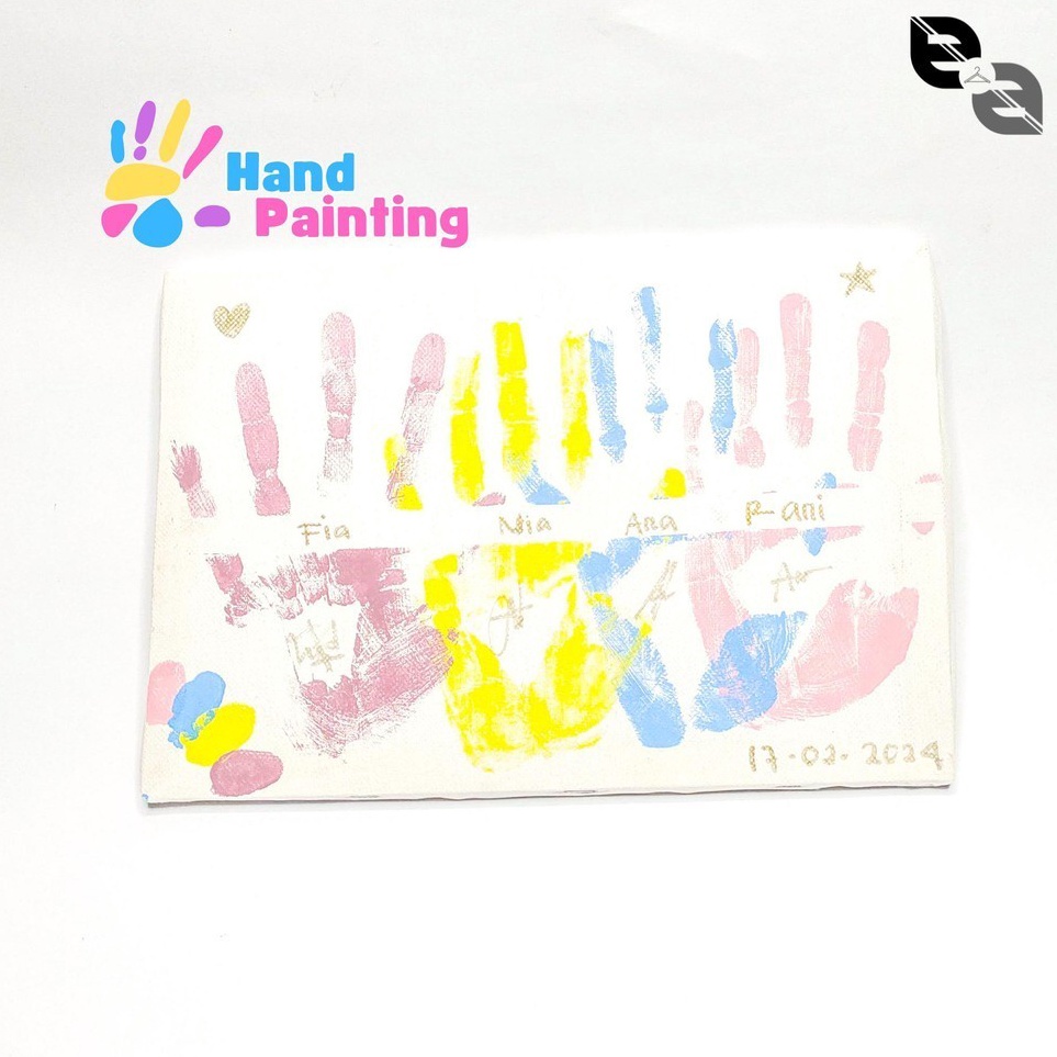 

SALE 1 Set Canvas Hand Painting DIY Kit 4 Warna Cat Untuk Lukis Tangan Bareng Ayang Bestie Kanvas Couple