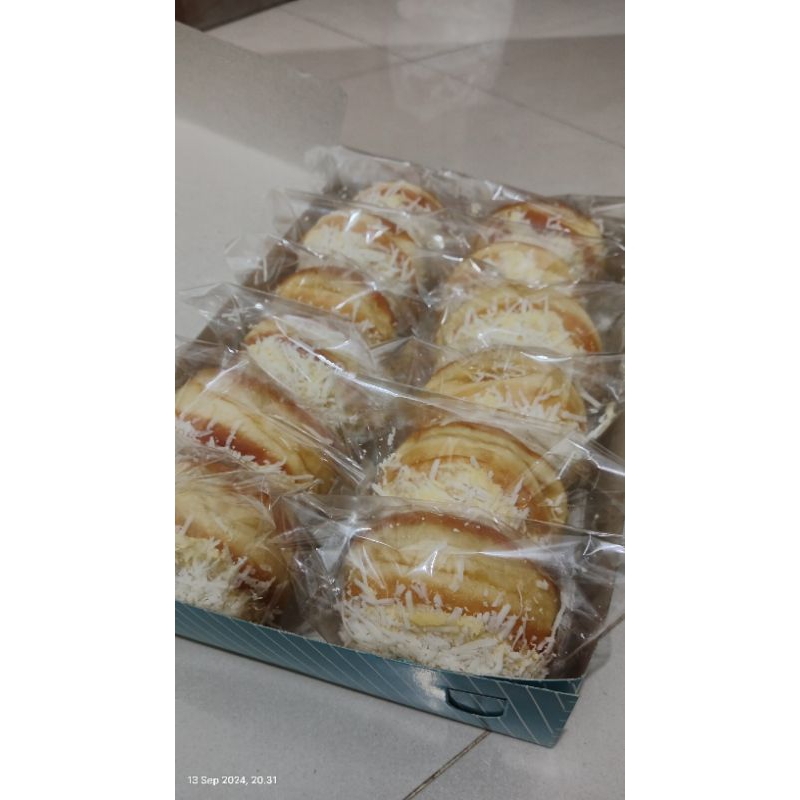 

(PO 1 Hari) donat keju