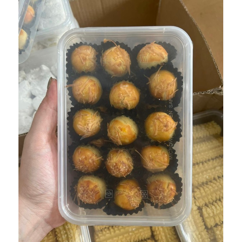 

Nastar Keju 400gram / Kue Nenas