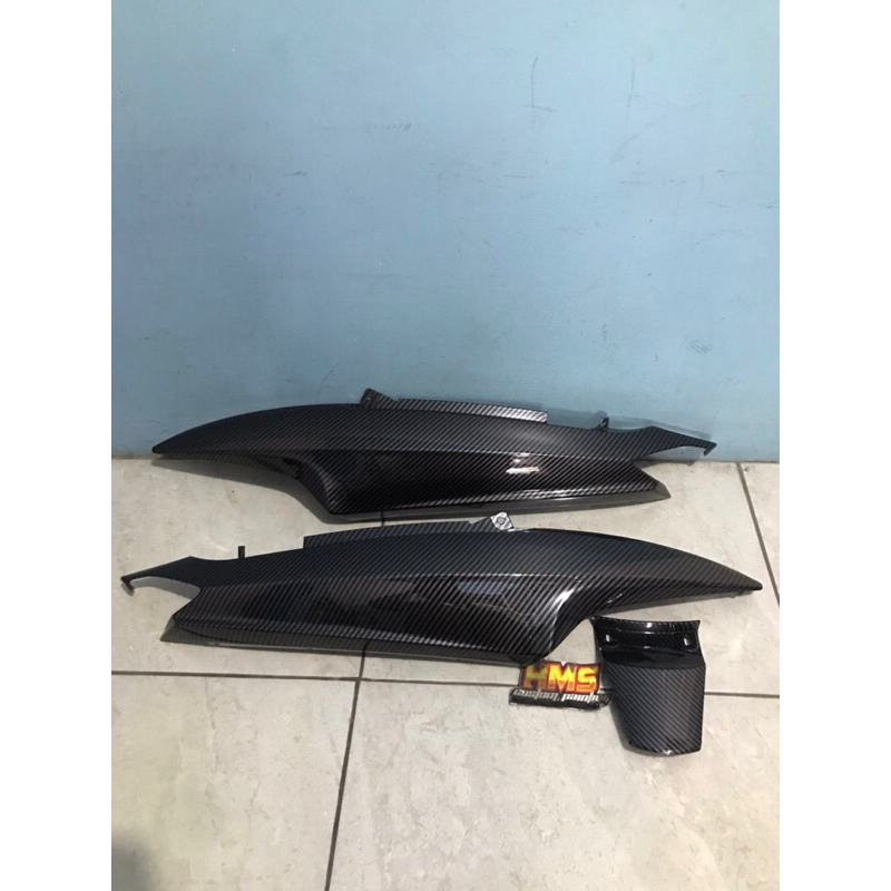 Body Belakang Halus Mio sporty dan Mio smile karbu Full carbon glosy