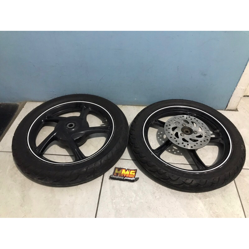 Velg satu set cabutan original dan ban 98% motor mio,mio soul,mio j,mio gt,soul gt115