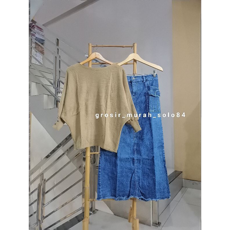 Setelan Wanita Jumbo Yollo Atasan Batwing Rajut + Rok Jeans Span Model Cargo Terbaru