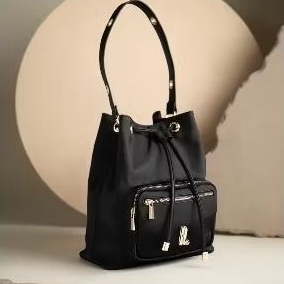 ‌Tokyo Hobo Bag Black Medium Heylocal