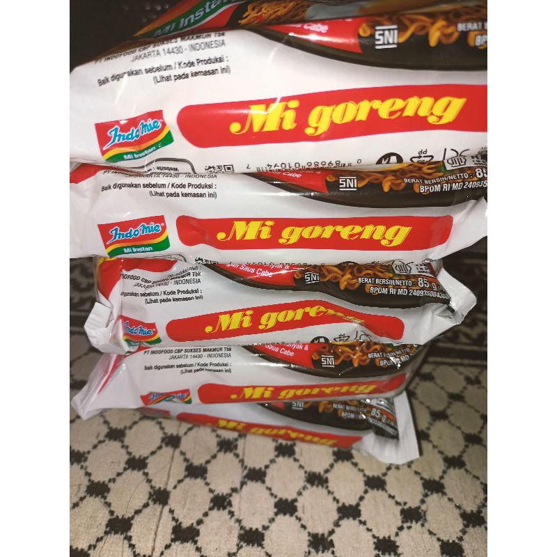 

Indomie goreng isi 5 pcs