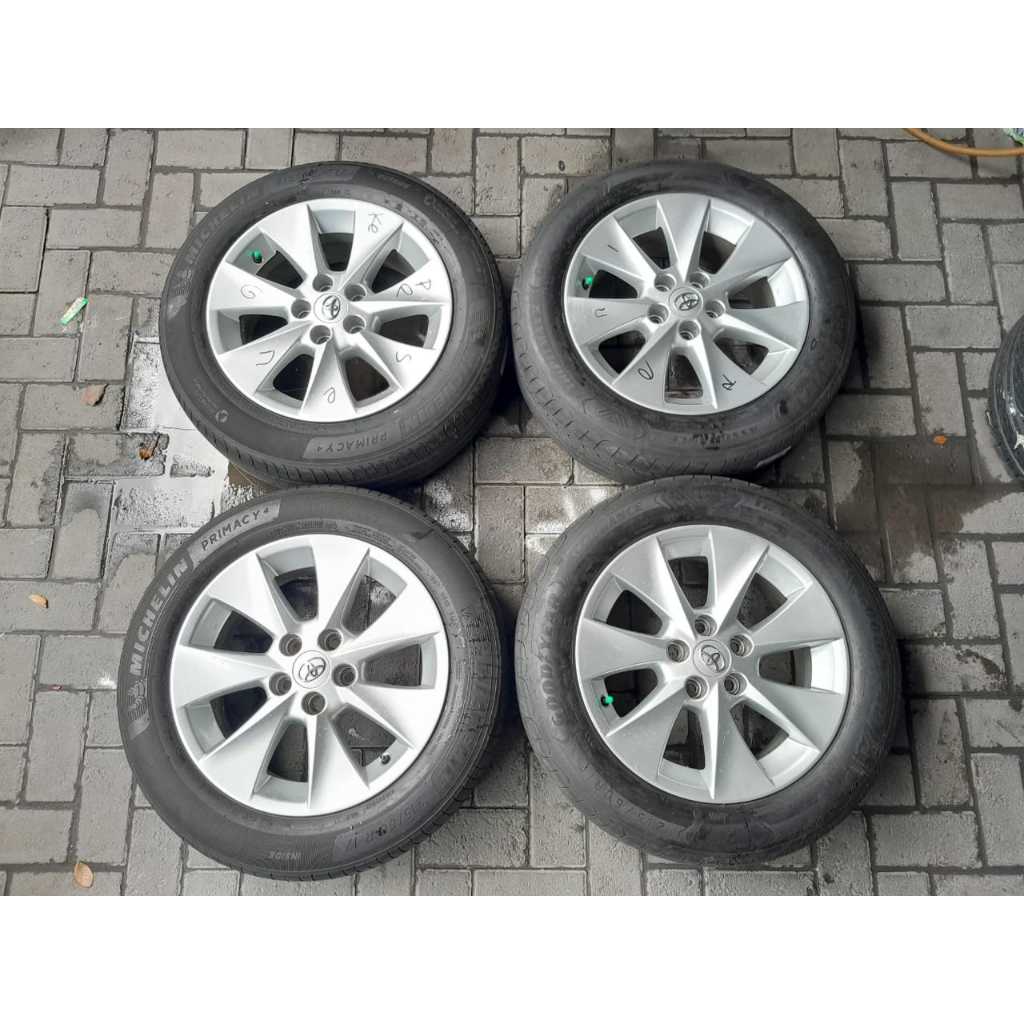 Velg Mobil Bekas Original STD ALPHARD R17X7 5X114 ET33 SLV + BAN GY 215 60 R17