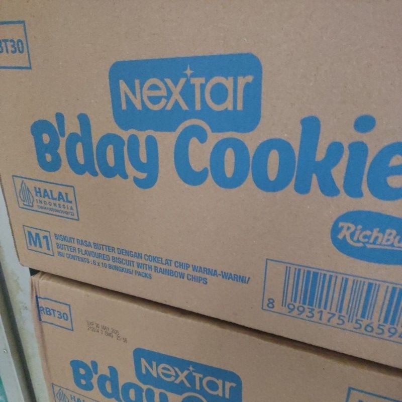 

B'day Cookie Nextar nabati 1 dus isi 60 pcs