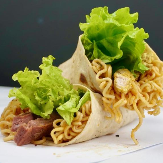 

SHAWARMIE AYAM SEDANG ( SHAWARMA KHAS TIMUR TENGAH)
