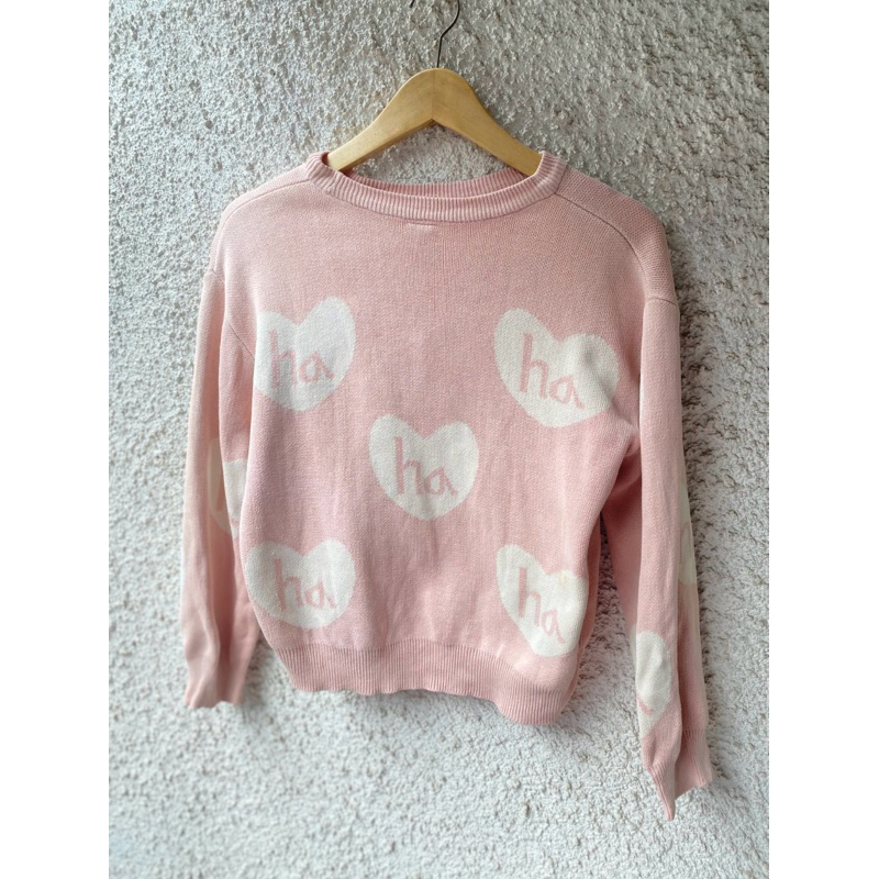 SWEATER RAJUT MOTIF LOVE