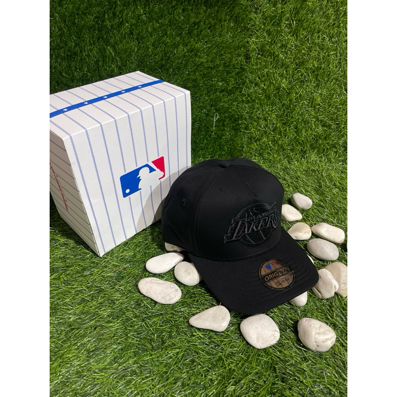 Lakers Full Hitam Bahan Hitam Topi Premium MLB