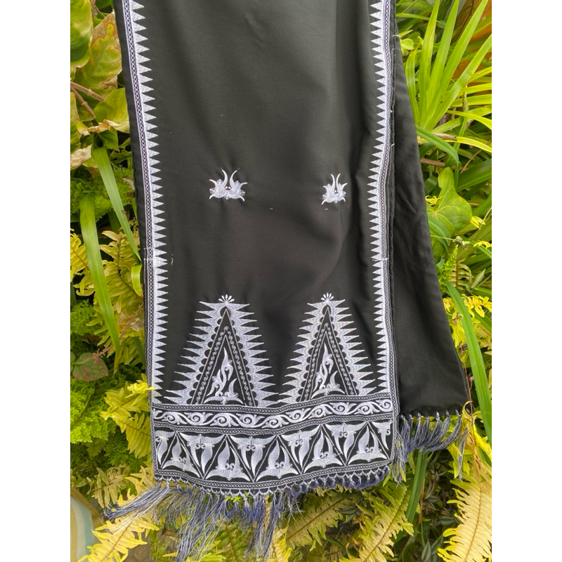 selendang etnik khas kerawang gayo hitam putih