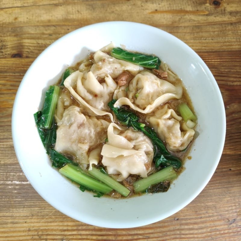 

Pangsit kuah rebus premium homemade sudah termasuk Bumbu