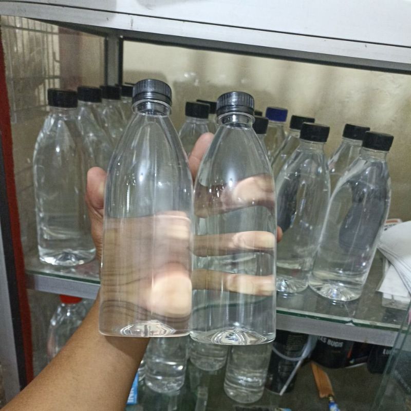

Air mineral sehat murni 2btl 600ml cantik