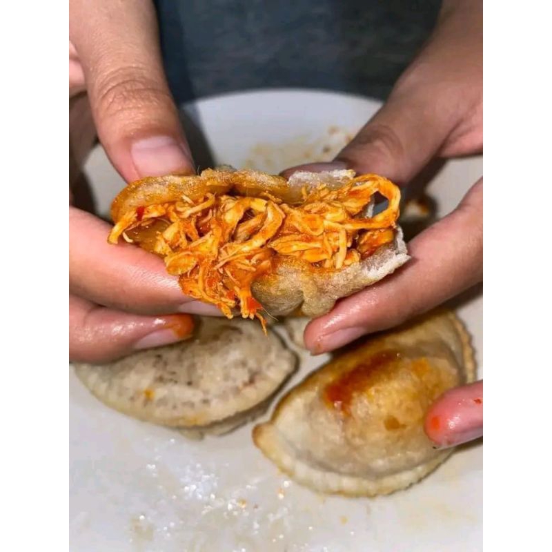 

Cireng Ayam Suwir Pedas isi 10