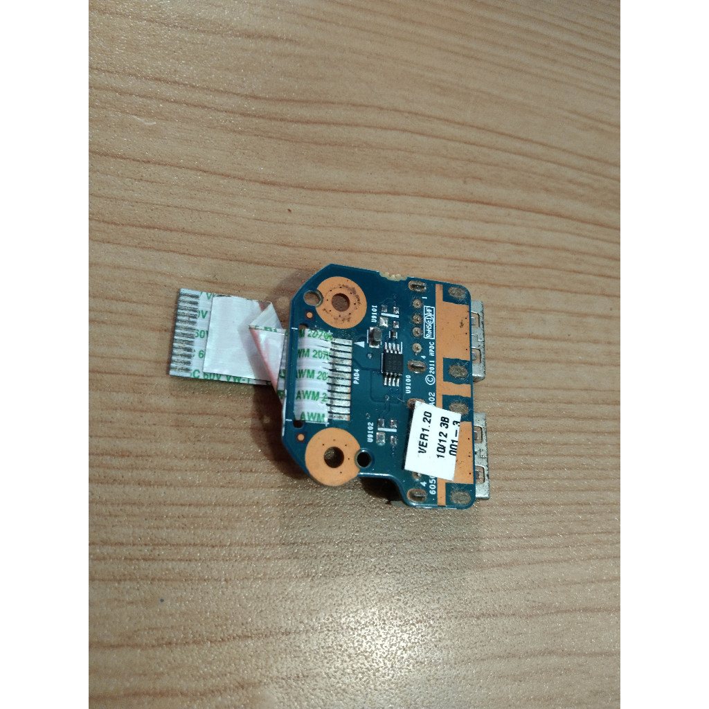 Port USB Laptop  HP 1000