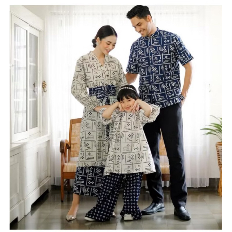pre order sarimbit keluarga. sarimbit batik keluarga . batik family. seragam batik keluarga