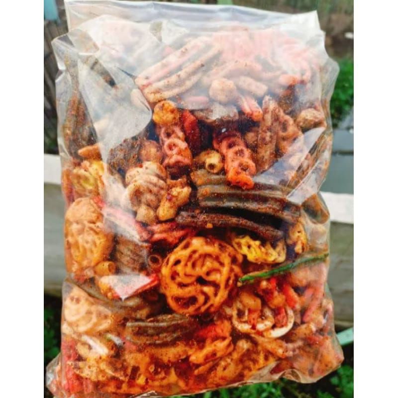 

Kerupuk Seblak Campur Mix Pedas Daun Jeruk 1KG
