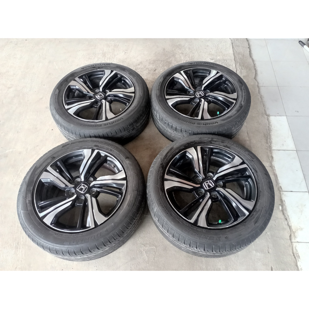 VELG SECOND STD CIVIC 17X7,5 5X114 ET 40 B/P +BAN HANKOOK(2) DLP(2) 215 55 R17(70%)