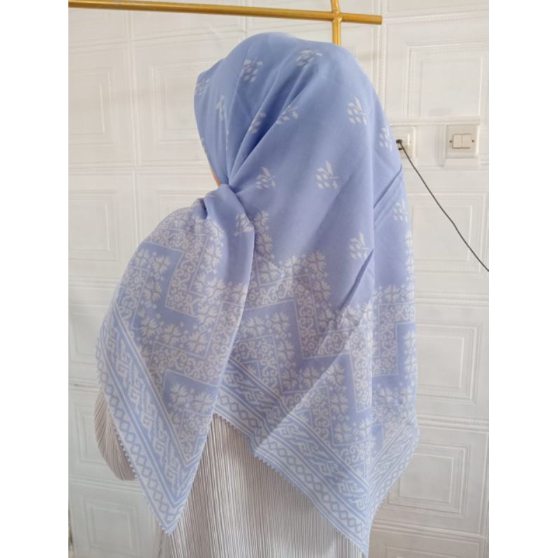 hijab segi empat motif syar'i